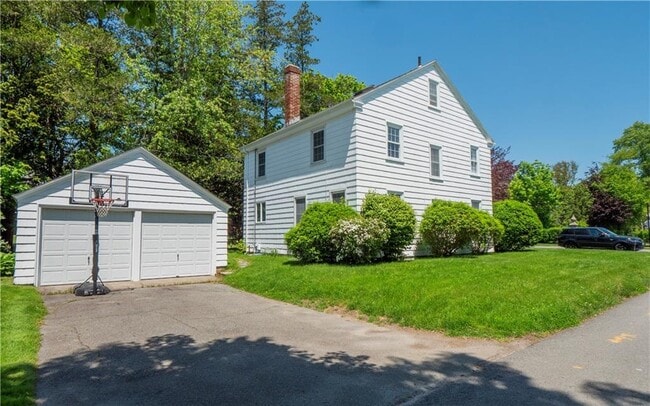 Photo - 27 Red Cross Ave