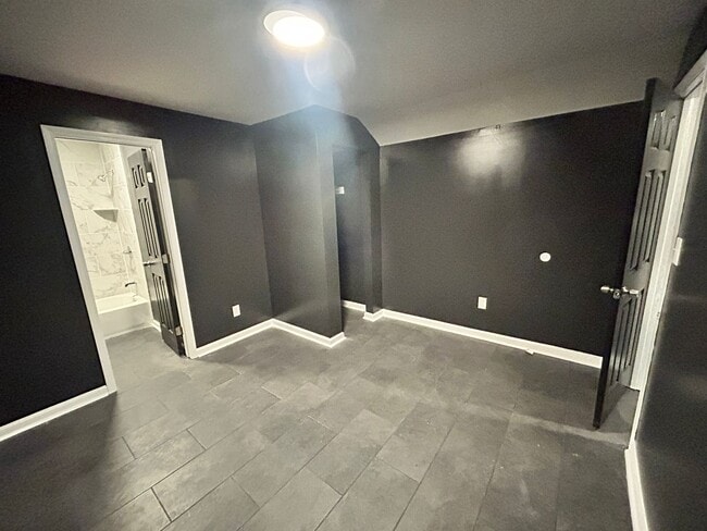 Photo - 1850 Davis Cir