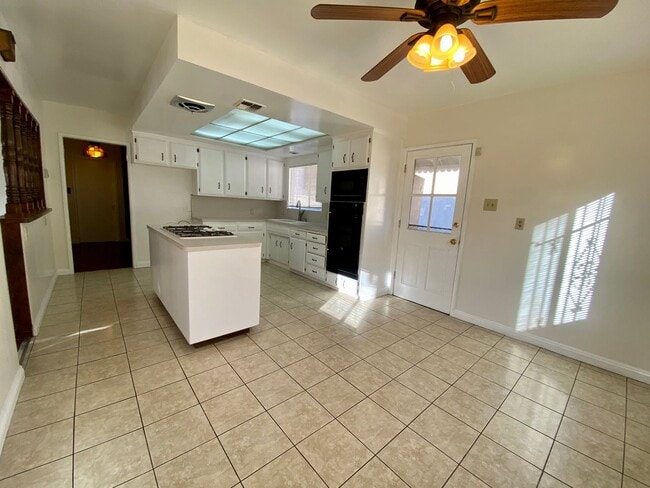 Photo - Cozy Home near Downtown Upland