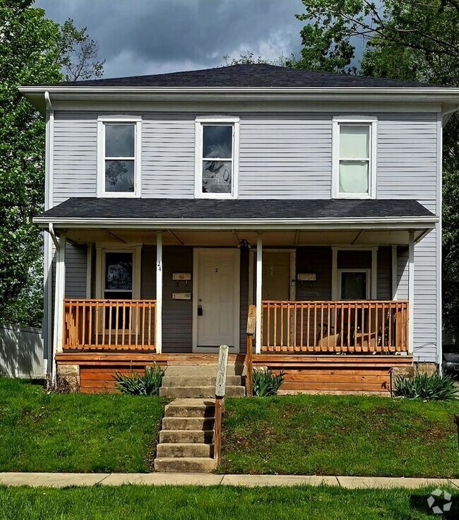 Building Photo - 24 Elm Ave Rental