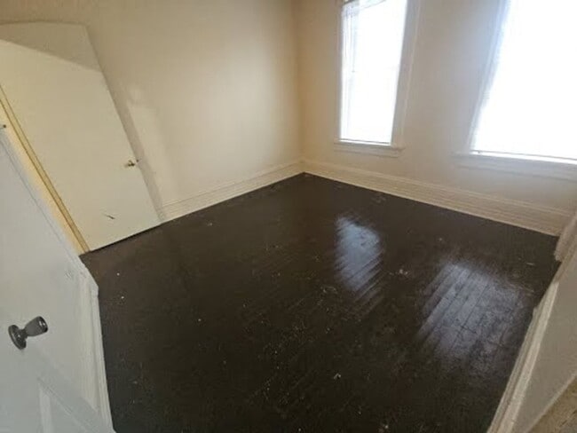 Photo - 1143 S 25th St Unidad Upper Front #4