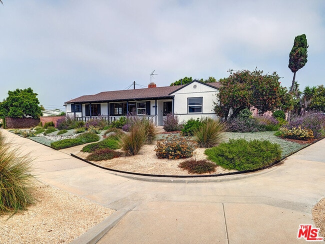 Photo - 7101 W 85th St