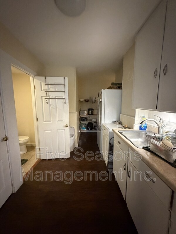 Photo - 24-26-26 Conger Ave