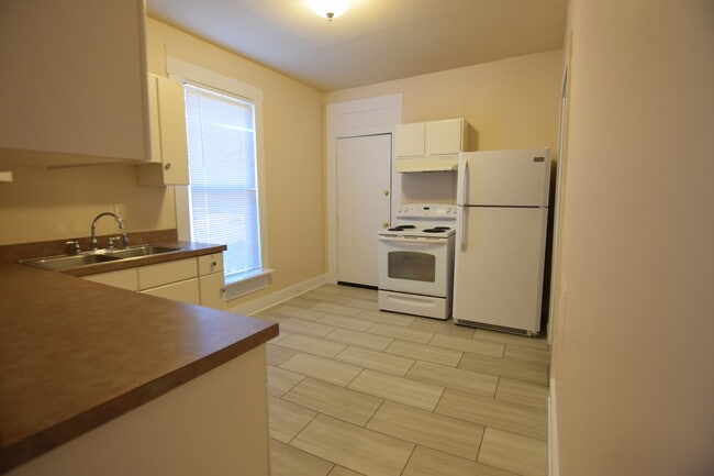 72 E 6th Ave