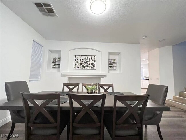 Building Photo - 4570 Sparwood Dr Rental