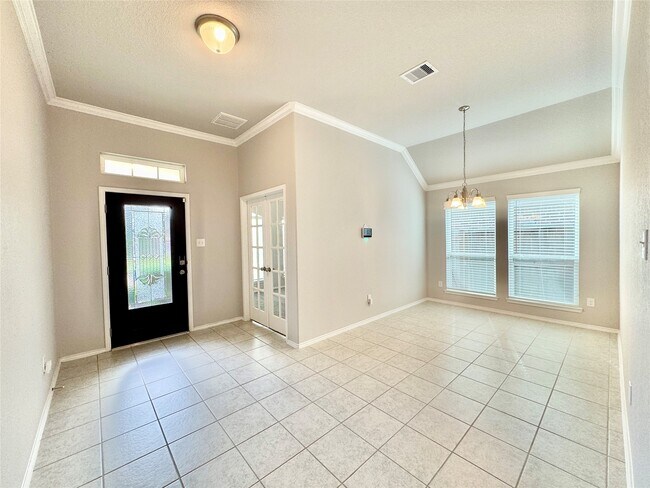 Photo - 5018 Victory Shores Ln