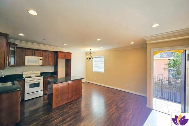 Photo - 1432 Ricardo St