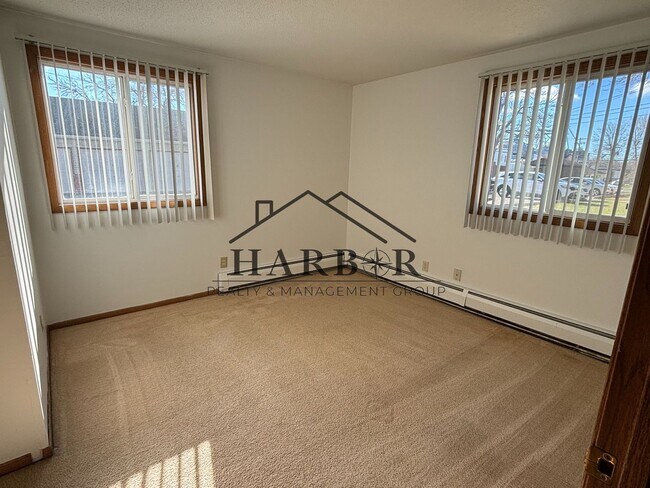 Photo - 110 2nd Ave NE Unit 110 - 304