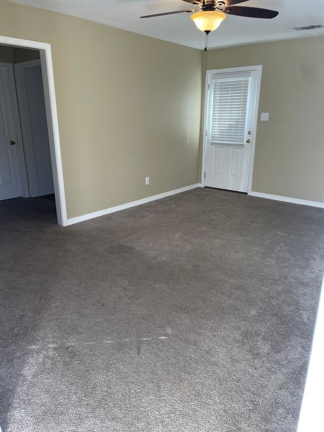 Photo - 2br 1 bath with washer dryer & granite countertops