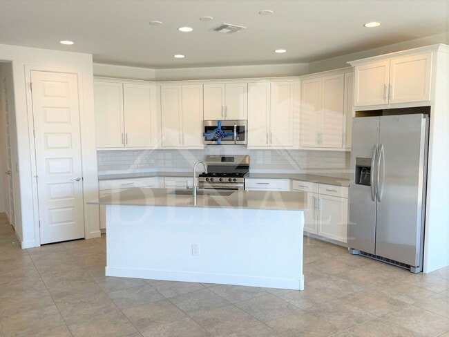 Photo - 4622 N 192nd Ln