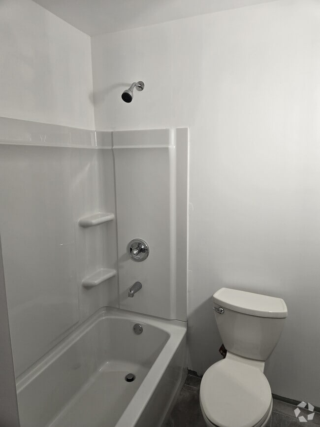 Building Photo - 17 Myrtle St Unit 1 Rental