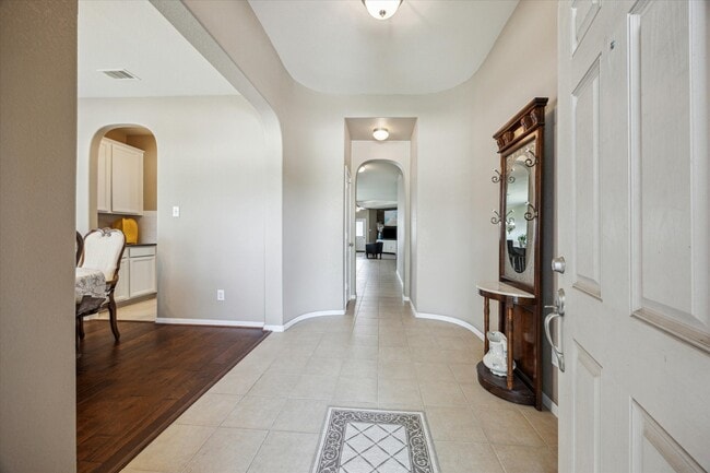 Photo - 919 E Tide Bay Cir