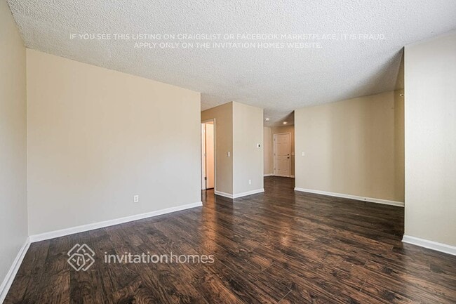 Photo - 16152 E Radcliff Pl