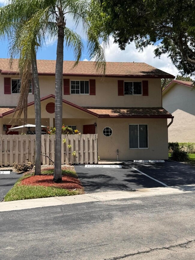 Building Photo - 9741 NW 37th St
