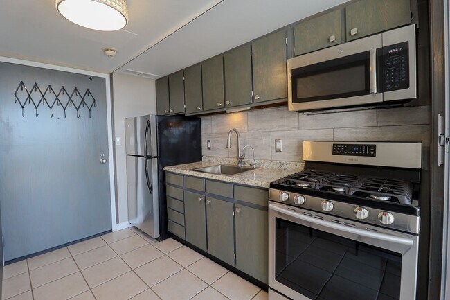 Photo - 410 W 7th St Unit 1530