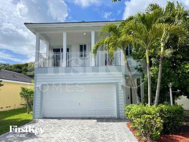 Photo - 3143 NE 4th St