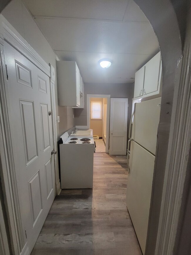 Photo - 924 W 5th St Unit 924