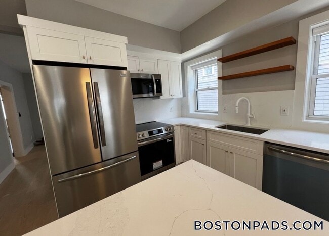 99 Pearson Ave Unit 2