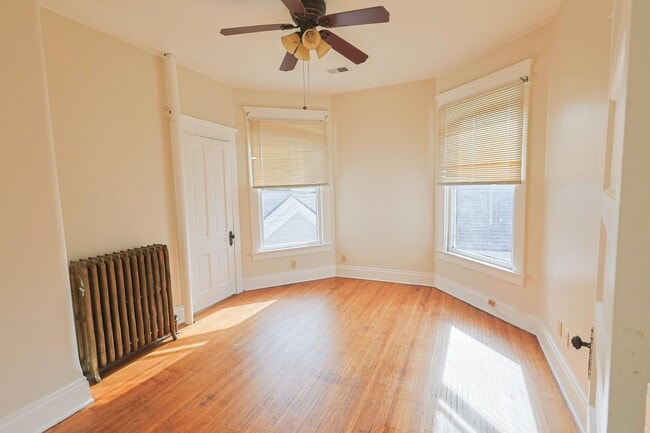 Photo - 1322 E Spring St