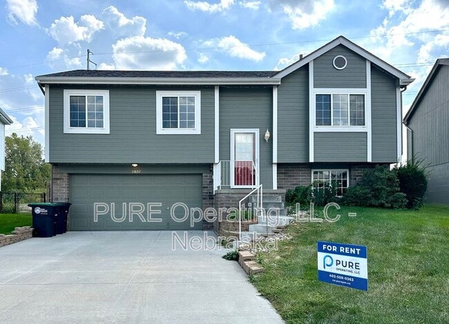 Building Photo - 11657 Bauman Ave Rental