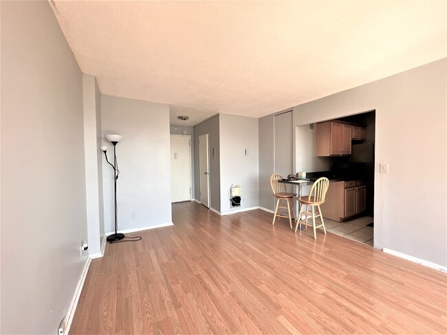 Photo - 201 Saint Pauls Ave Unit #8B