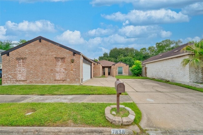 Photo - 7838 Vickijohn Dr