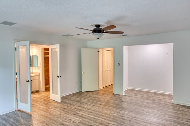 19 Romerly Rd