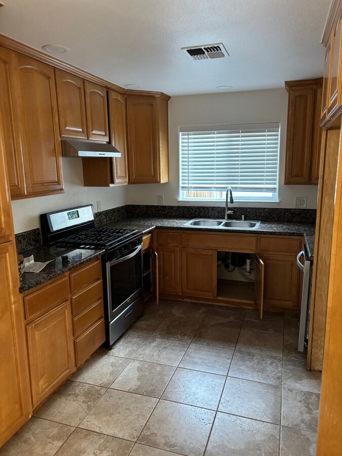 Photo - 6031 Bourbon Dr