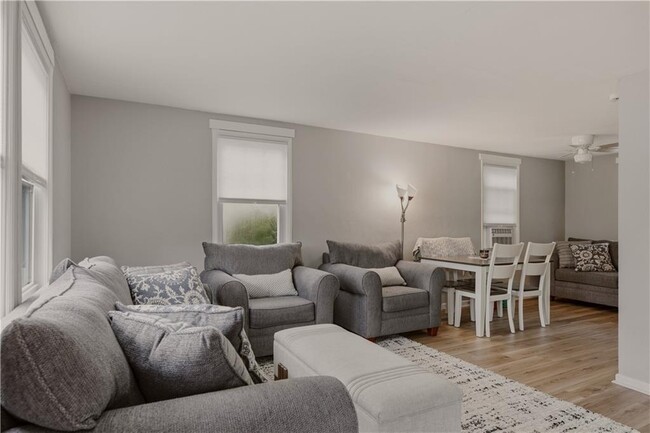 Photo - 351 Boulevard