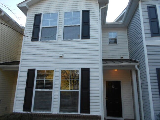 Photo - 3 bedroom, 3 bath townhome in Kiskadee Parke
