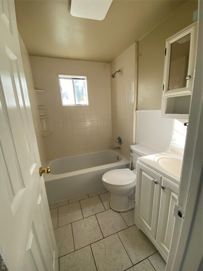 Photo - 18 Third Ave Unit A