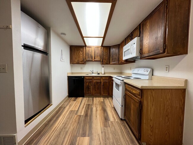 2865 Sundown Ln Unit 102