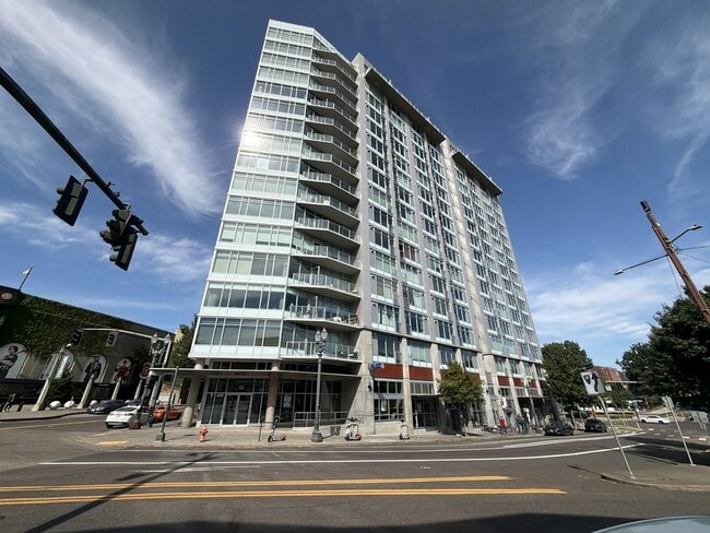 1926 W Burnside St