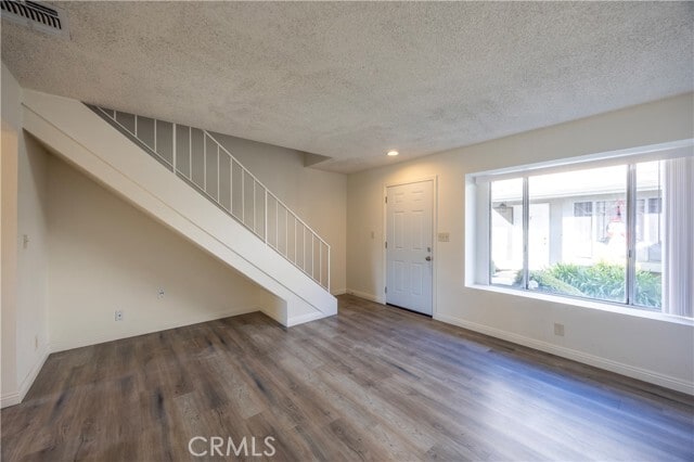 Photo - 9307 Ramona Blvd Unidad F