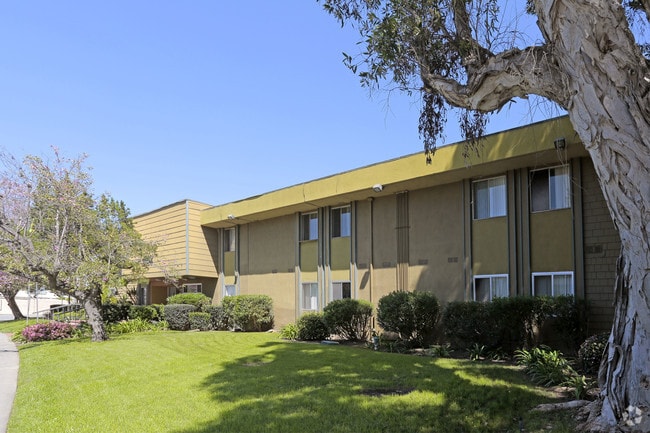 Country Villa Apartments