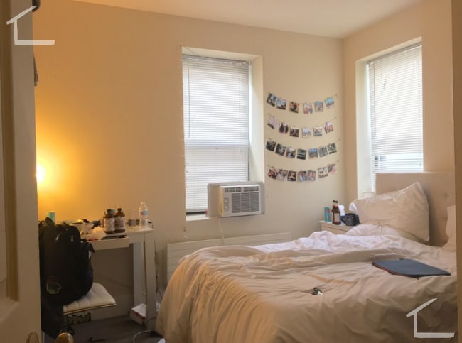 Building Photo - 14 Buswell St