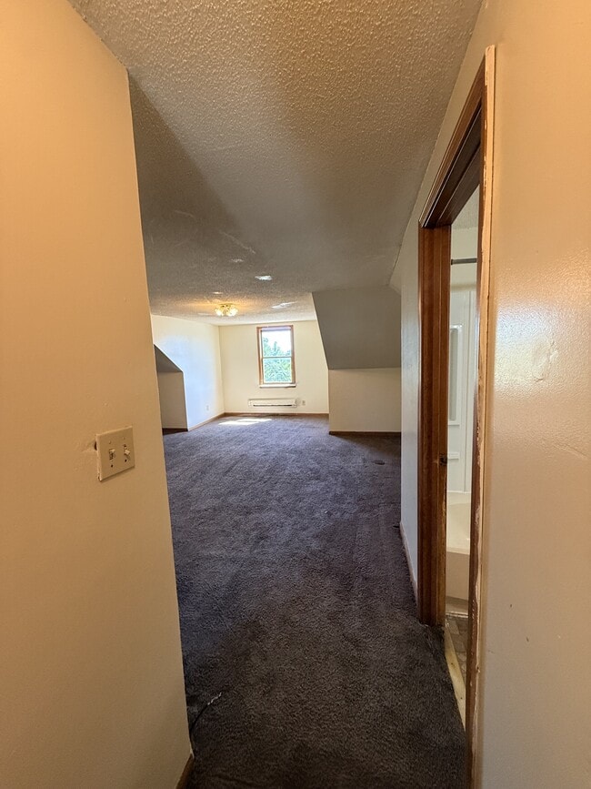 Photo - 319 1/2 N McDonel St Unit 1