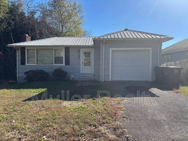 Building Photo - 1006 Freemason St