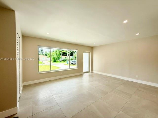 Photo - 1465 NE 118th St