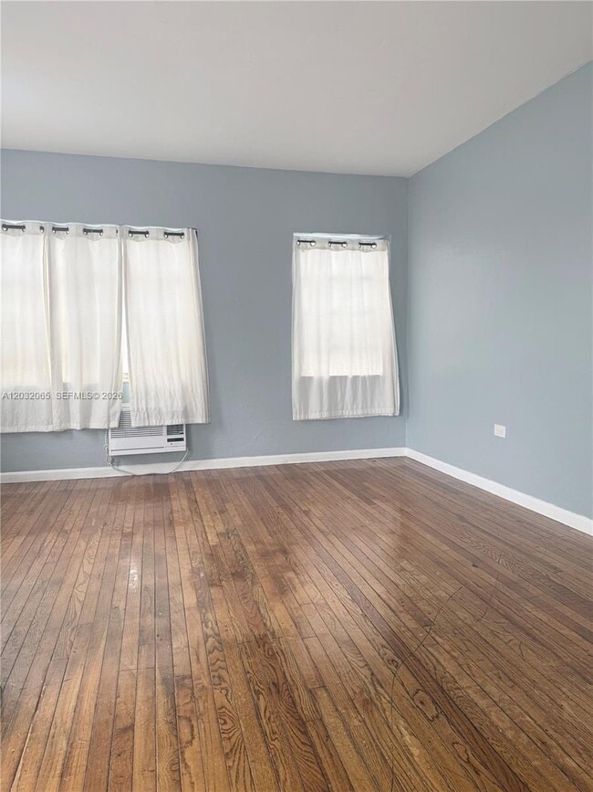 Photo - 1730 Marseille Dr Unit 4