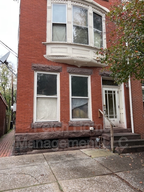 Photo - 214 Briggs St