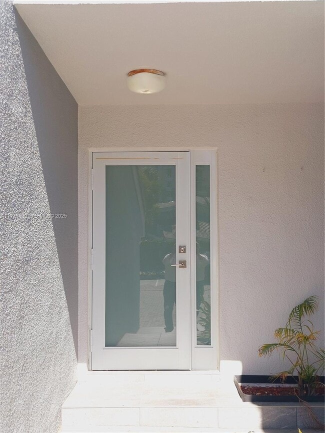 Photo - 255 Poinciana Island Dr