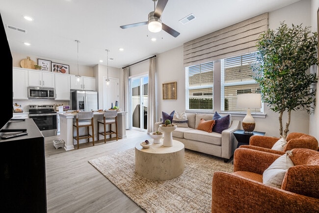 Yardly Mount Dora apartments — community photo