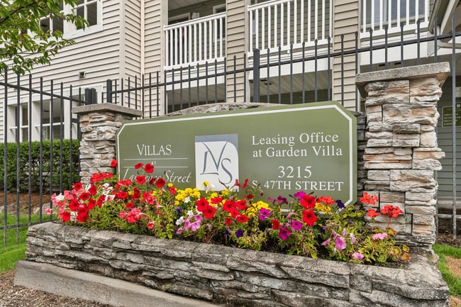 Building Photo - Villas at Lawrence Rental