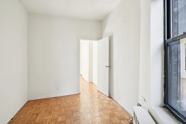 Photo - 323A E 89th St Unit 5W