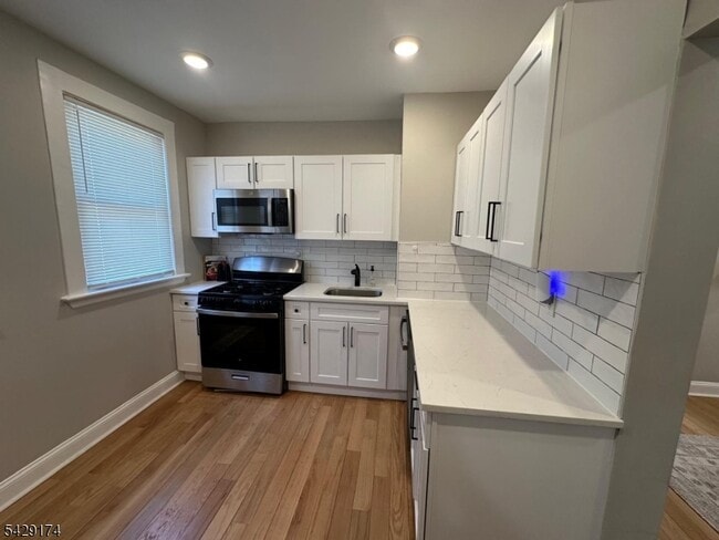 Photo - 282 Weequahic Ave