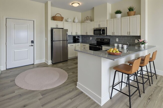 Photo - Bay Manor Apartments