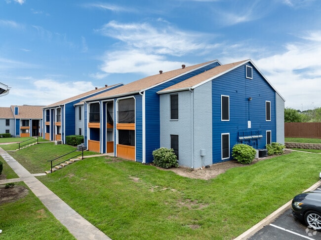 The Bricks on 13th Apartments