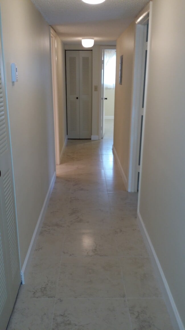 Photo - 4760 NW 102nd Ave Unidad 208