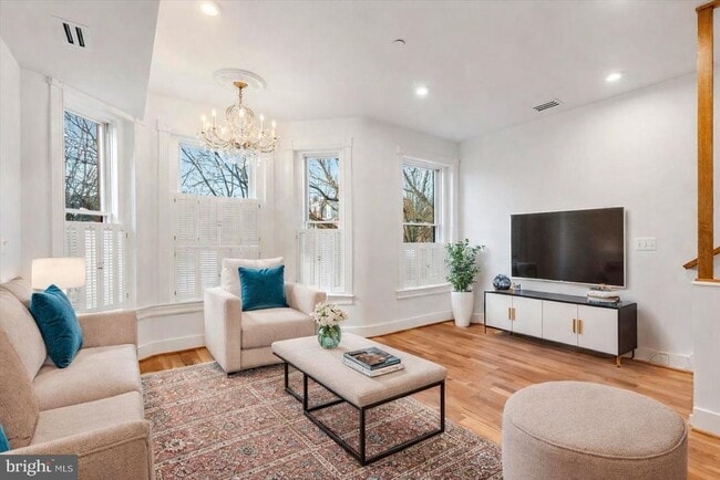 Photo - 3169 18th St NW